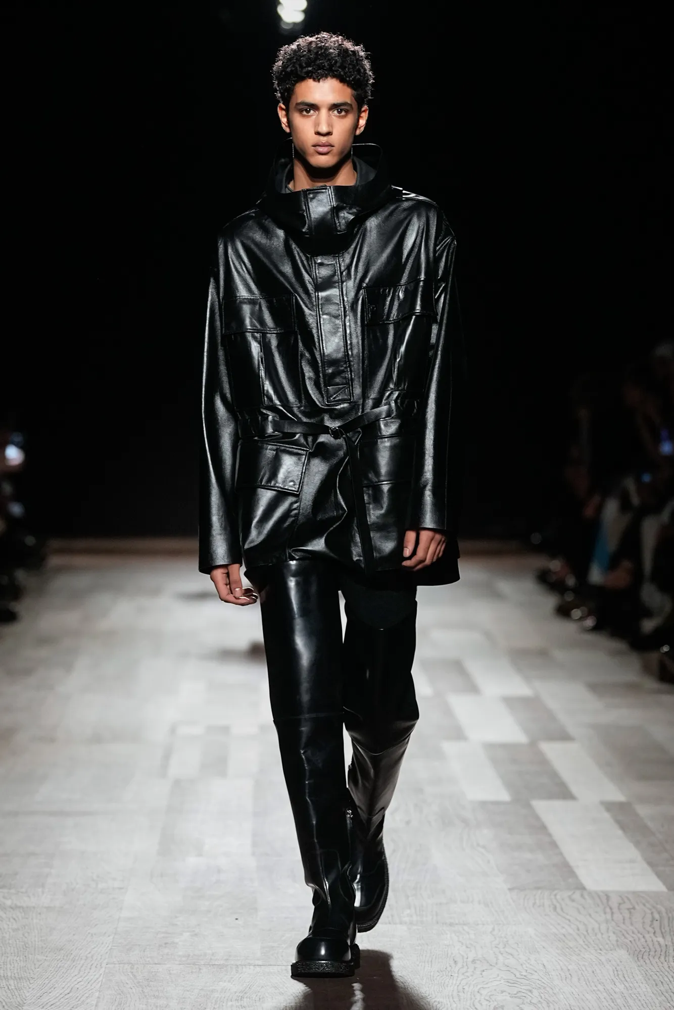 【関税込み】FERRAGAMO Hooded blouse fell off Ferragamo Hooded Blouse Fell Off | italist